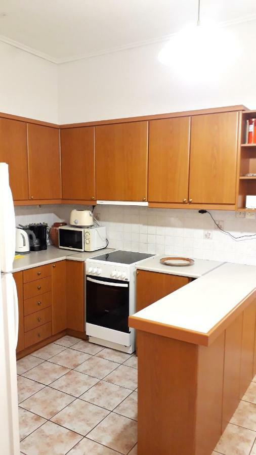 100M From The Beach Cosy Apartment Loutraki  Eksteriør bilde